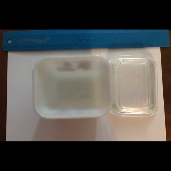 Pyrex Early American Refrigerator dish - Picture 6 of 6